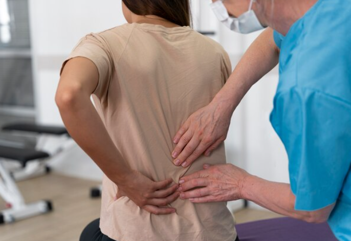 lower back pain specialist in Kingston upon Thames